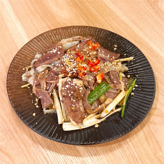 Beef Shank and Tripe in Chili Sauce 夫妻肺片